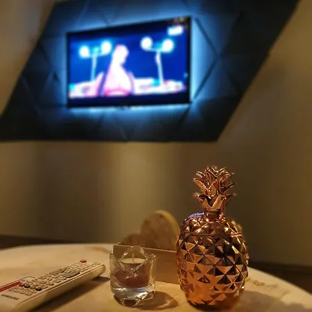 Апартаменты Grey & Sunny