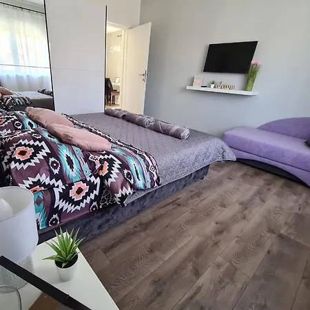 Апартаменты Grey & Sunny *